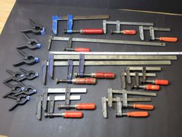Set mit Schraubzwingen (12Stk) und Federklemmen (8Stk)