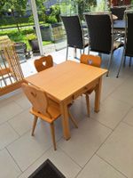 Kindertisch mit 3 Stabellen