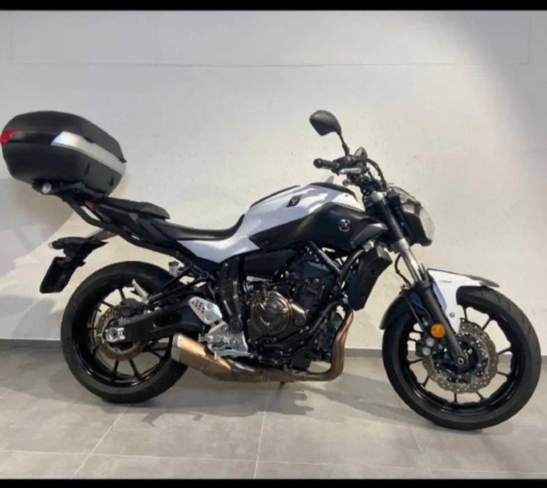 Yamaha Strasse: Motorrad – Gebraucht aus Bern von A_rodrigues