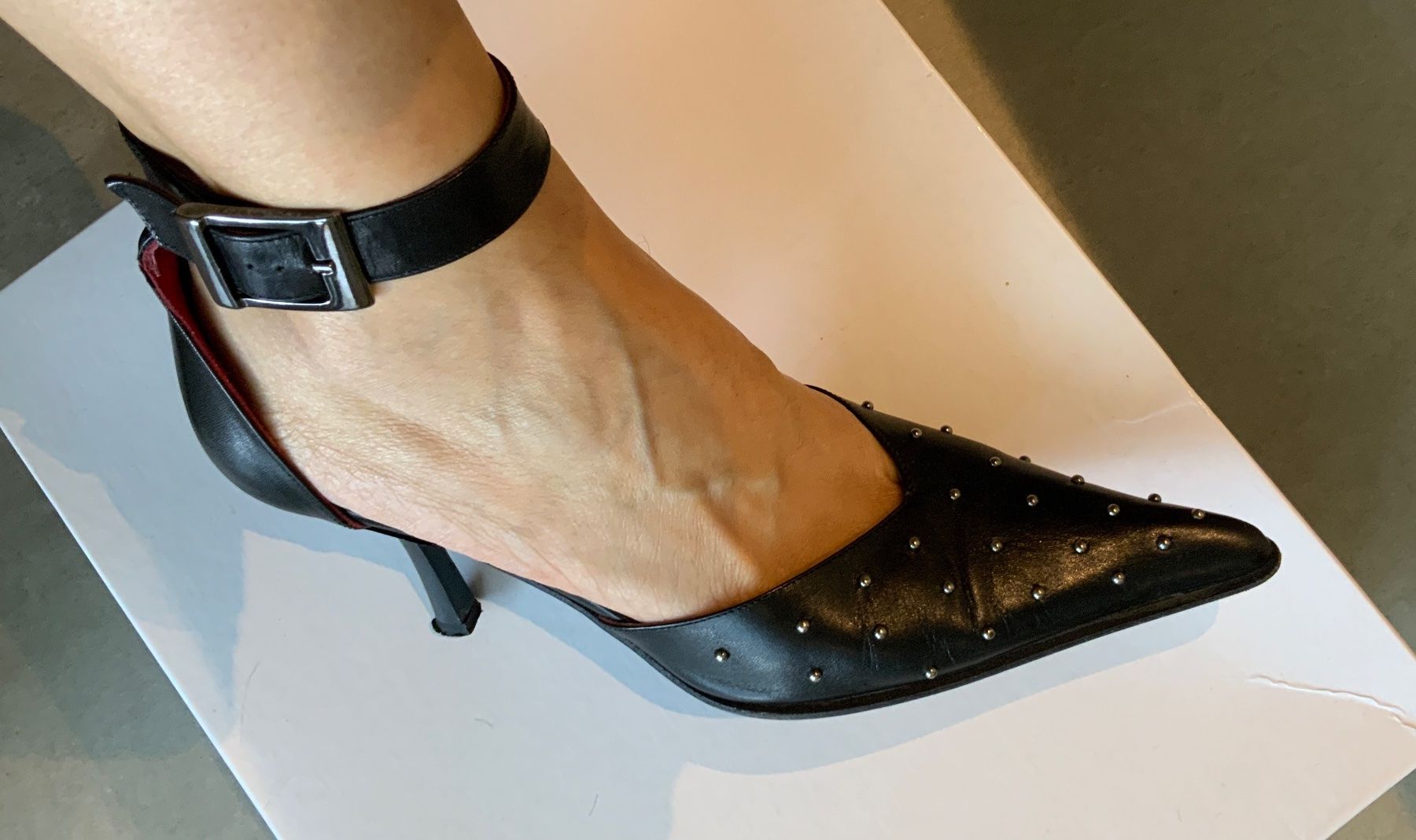 Damenschuhe: Chaussures pointues, talon aiguille – Gebraucht aus Le Grand Saconnex von Enrica01 5