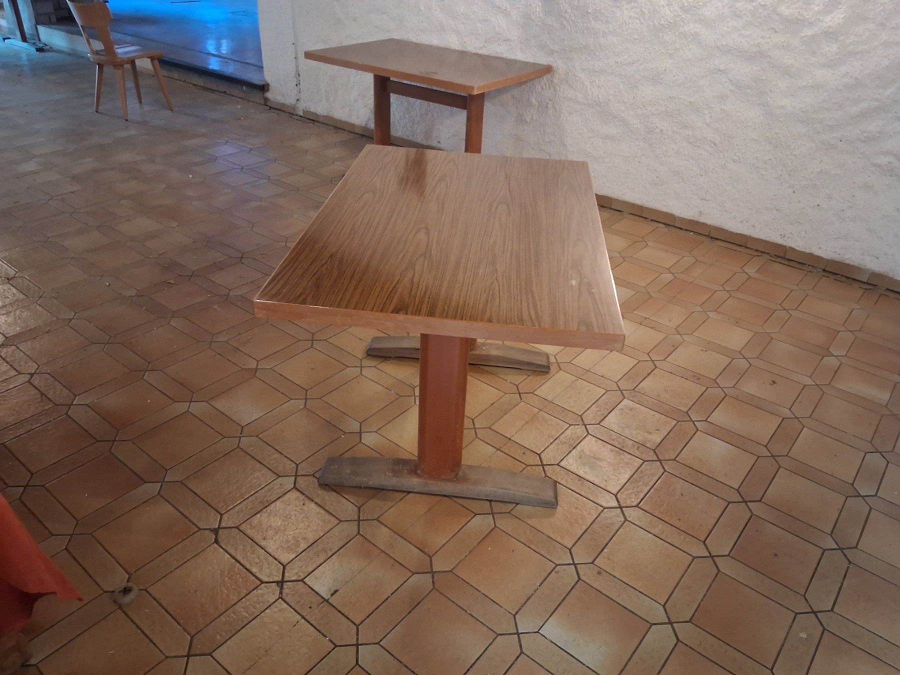 Tavoli: Holztisch (14 Stück) – Usato da Mels venduto da fre_kqy2 1