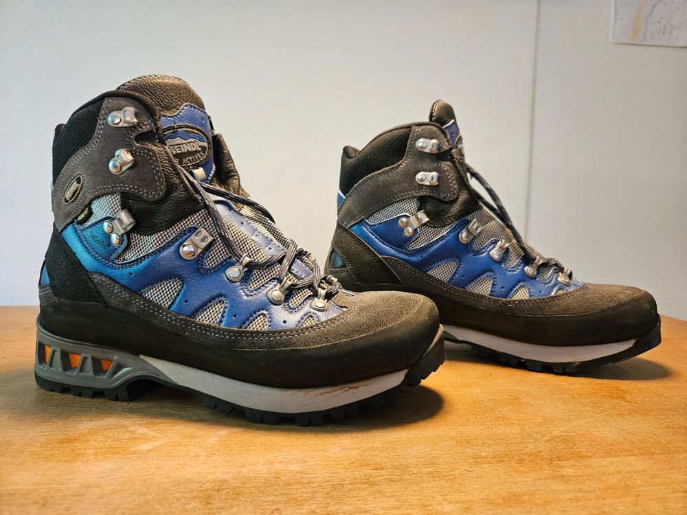 Stilvolle Wanderschuhe Kategorie B Fotos