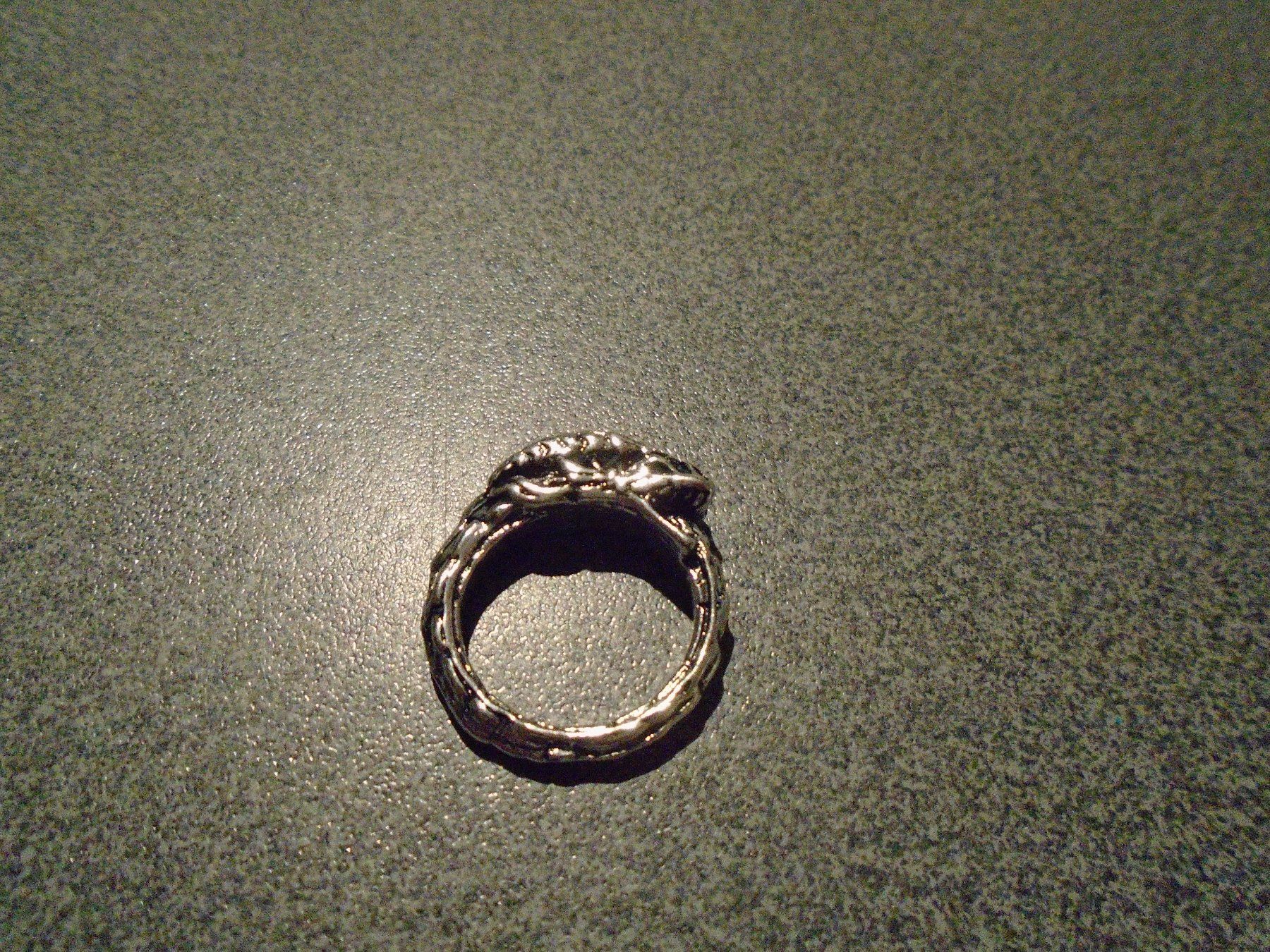 Anelli: Ring Grösse 12, silberfarbig/schwarz, Echse – Usato da Zürich venduto da abraxas1291 2