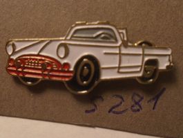 1 Weisser Oldtimer Pickup Truck, cooles Design Pin (S281)