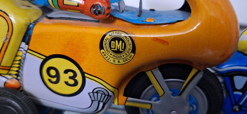Giocattoli: Blech Motorrad D.M.I. Indien, Spielzeug 60er 70er Jahre – Usato da Brugg AG venduto da bacbac5757 3