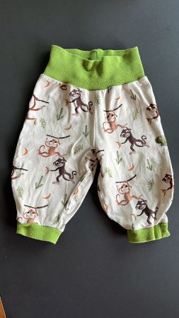 Äffchen Pump Hose Grösse 62