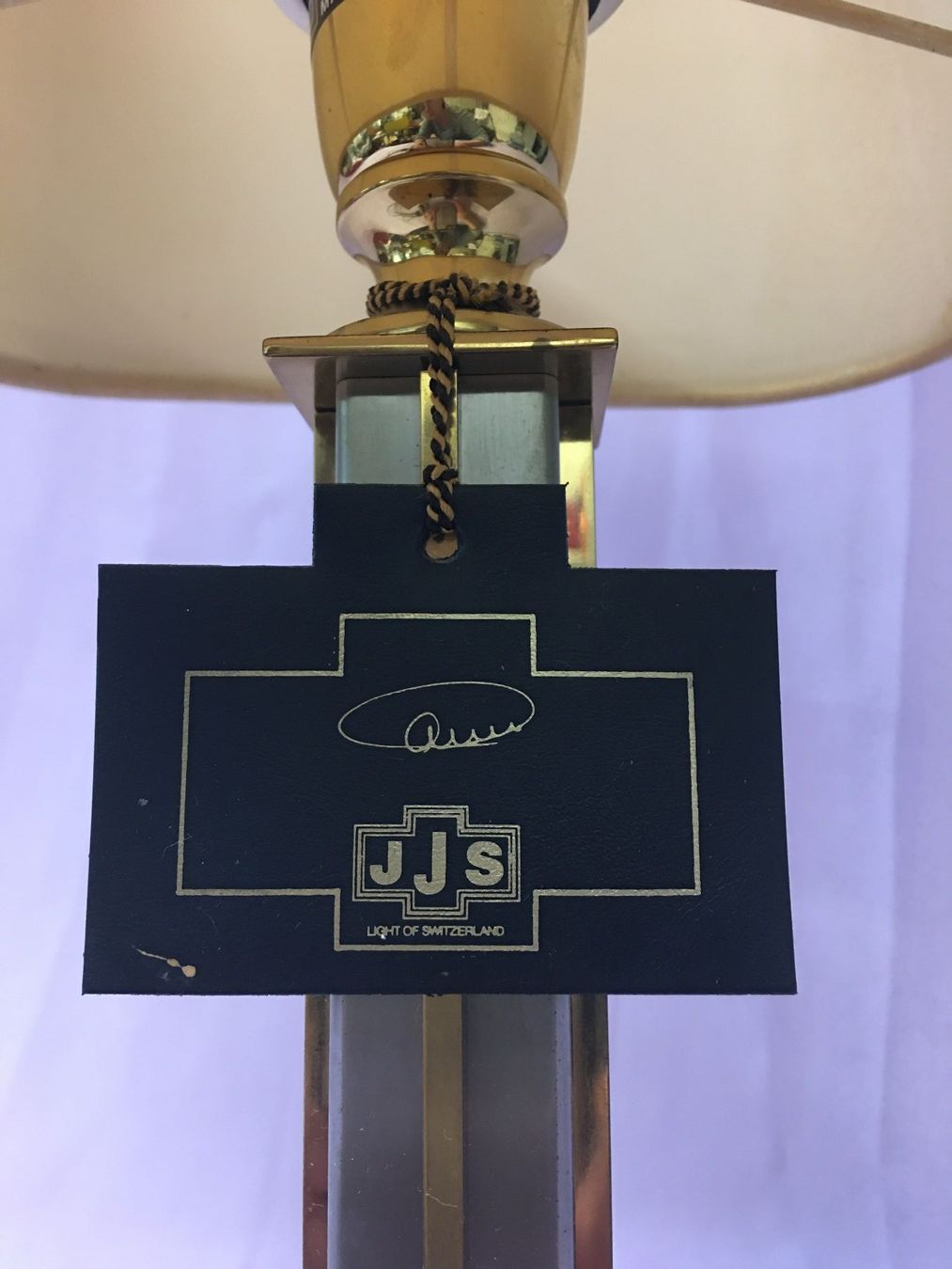 Lampen: Elegante JJS Tischlampe, Messing & Chrom, Designlampe. – Gebraucht aus Olten von ELHANDEL 2