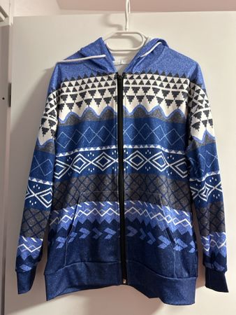 Hoodie mit Muster, Grösse M, Winter, neu