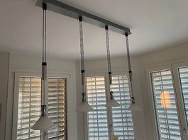 wunderschöne Lampe, Edelstahl, regulierbare Lämpchen
