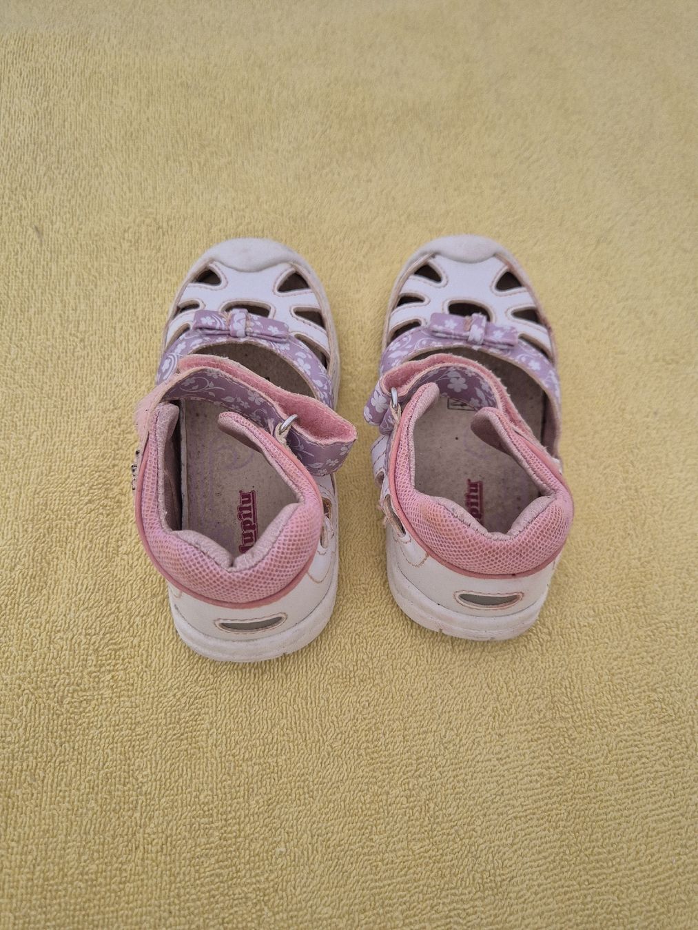 Schuhe für Mädchen: Sandale – Gebraucht aus Hörhausen von Nuage81 1