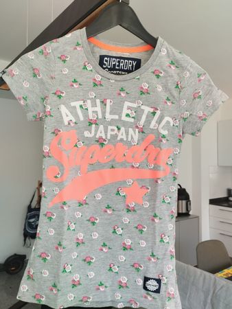 Superdry T-Shirt, grau, Blumenmuster, Größe XS