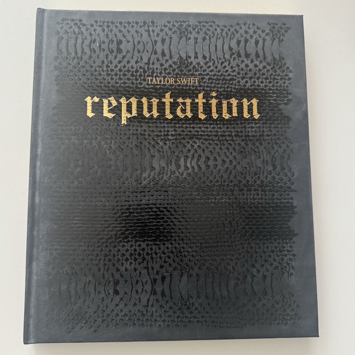 Libri: Taylor Swift Reputation Tour Buch – Nuovo (secondo la descrizione) da Sursee venduto da giu_205