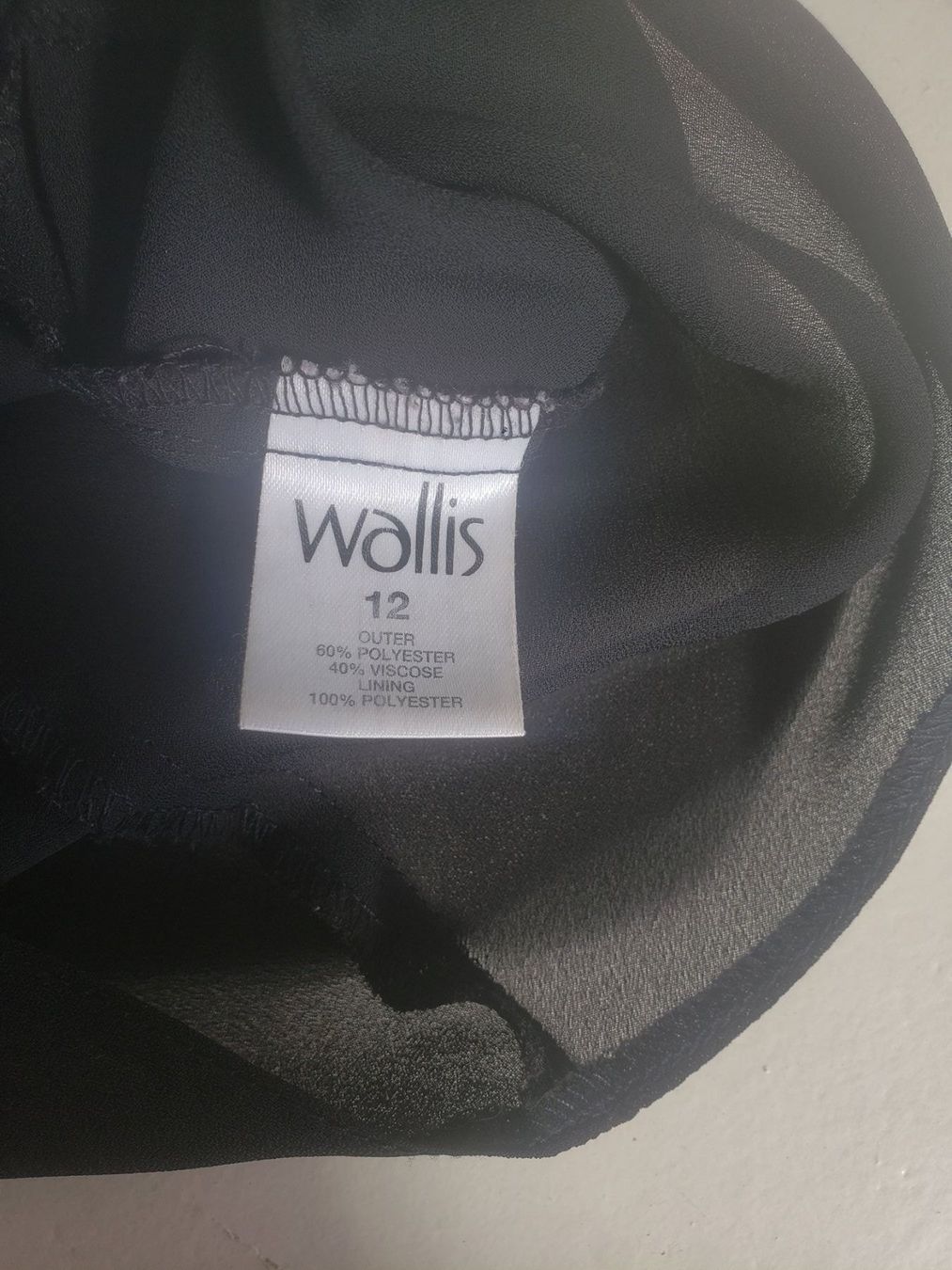 Tops: Wallis Top schwarz 12 Ukraine Spende – Gebraucht aus St. Gallen von makarool 3