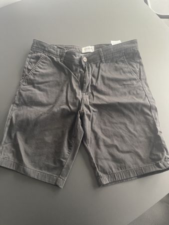 Schwarze Sommer-Shorts, Grösse 30, Top Zustand!