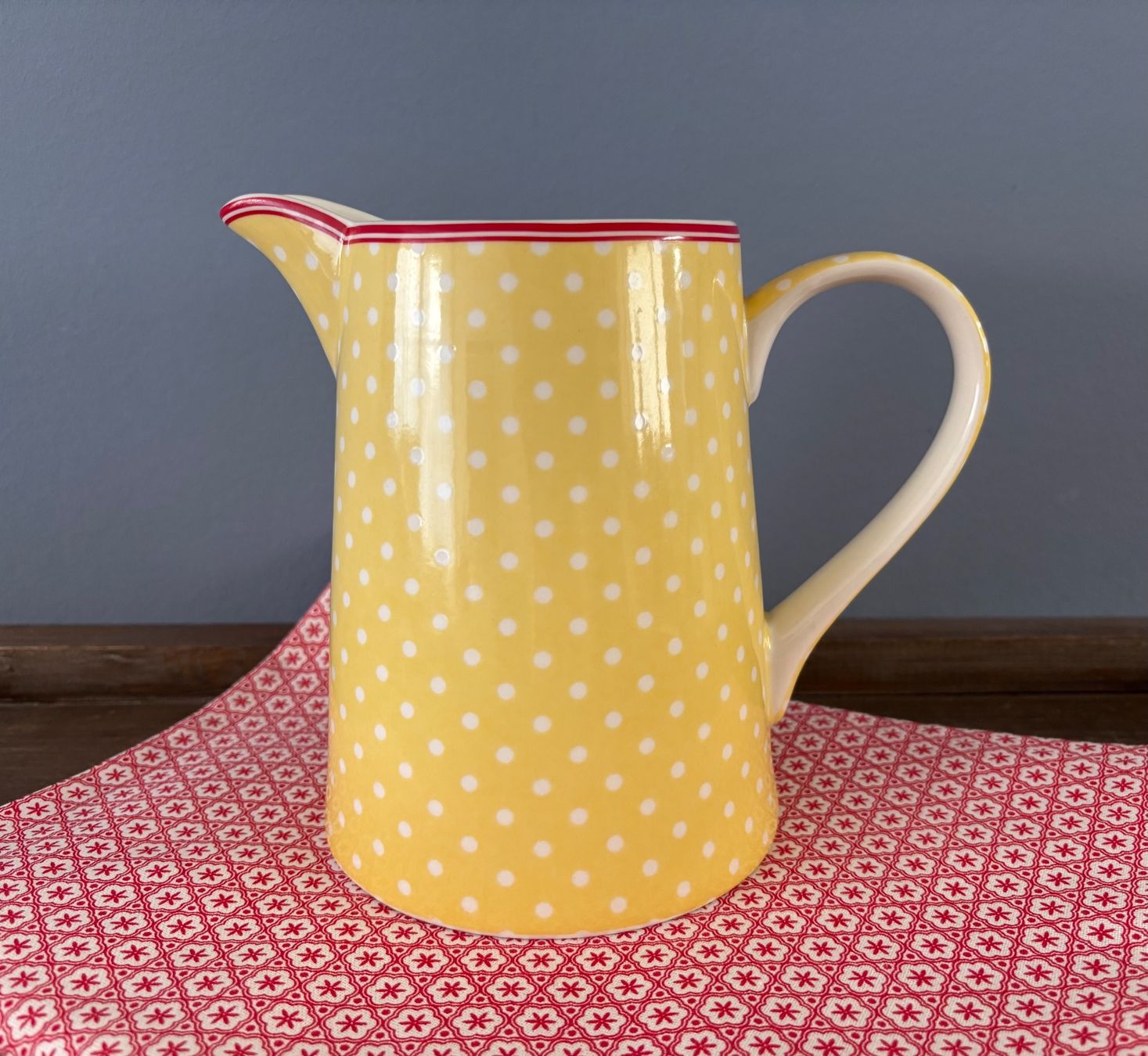 Greengate Caraffe: Greengate Krug 'Spot Yellow' – Usato da Luzern venduto da celine7373