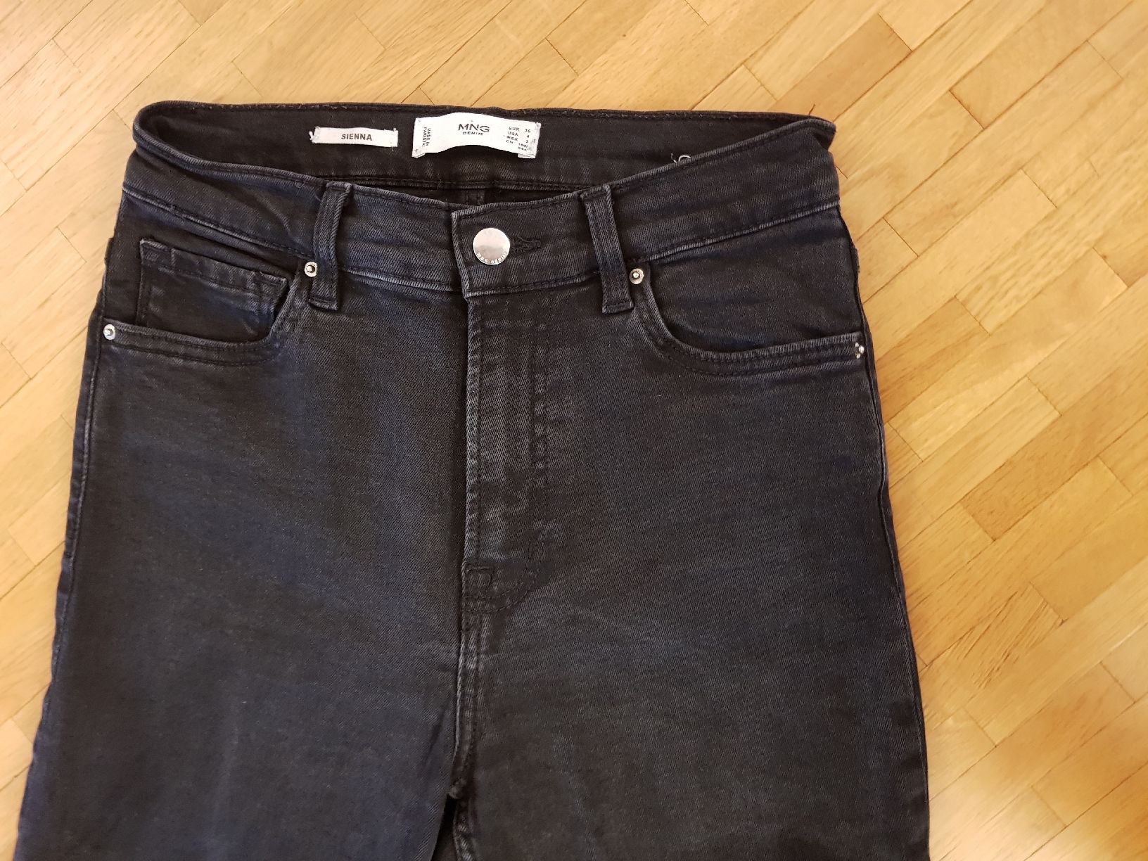 Mango Jeans: Jeans MNG noir, taille 36 - neuf – Nuovo (secondo la descrizione) da Veyrier venduto da sosozizou 4