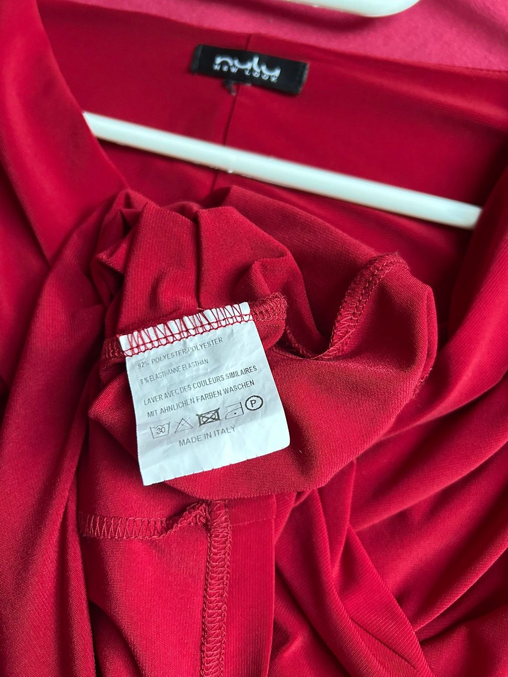 Top: Rotes Oberteil in Gr. M – Nuovo (secondo la descrizione) da Dietikon venduto da iksan 2
