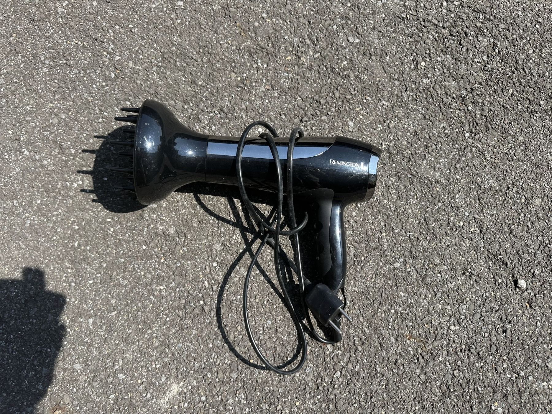 Remington Föhn: Haartrockner von Remington – Gebraucht aus Thalwil von Maricortin