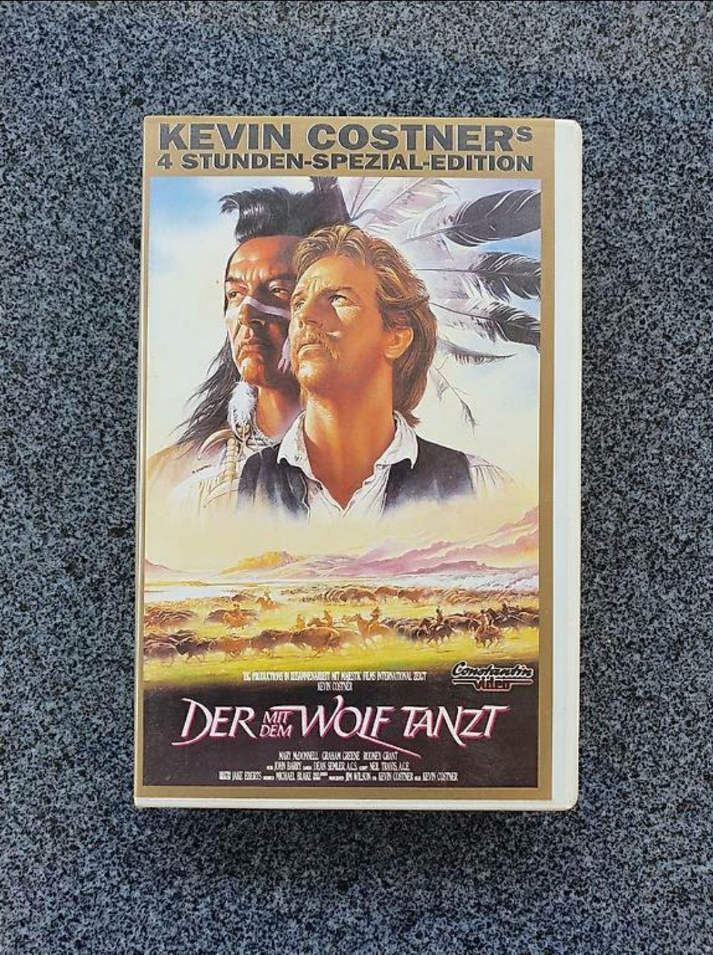 Tutti i VHS: Der mit dem Wolf Tanzt Vhs Film – Usato da Herznach venduto da kayley09