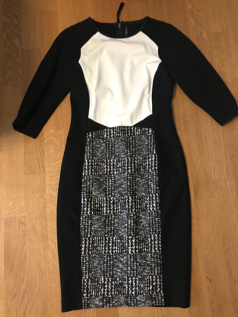 Marc Cain Kleider: Original Kleid von Marc Cain , T3 – Gebraucht aus ZÜRICH von Mitzi-2025