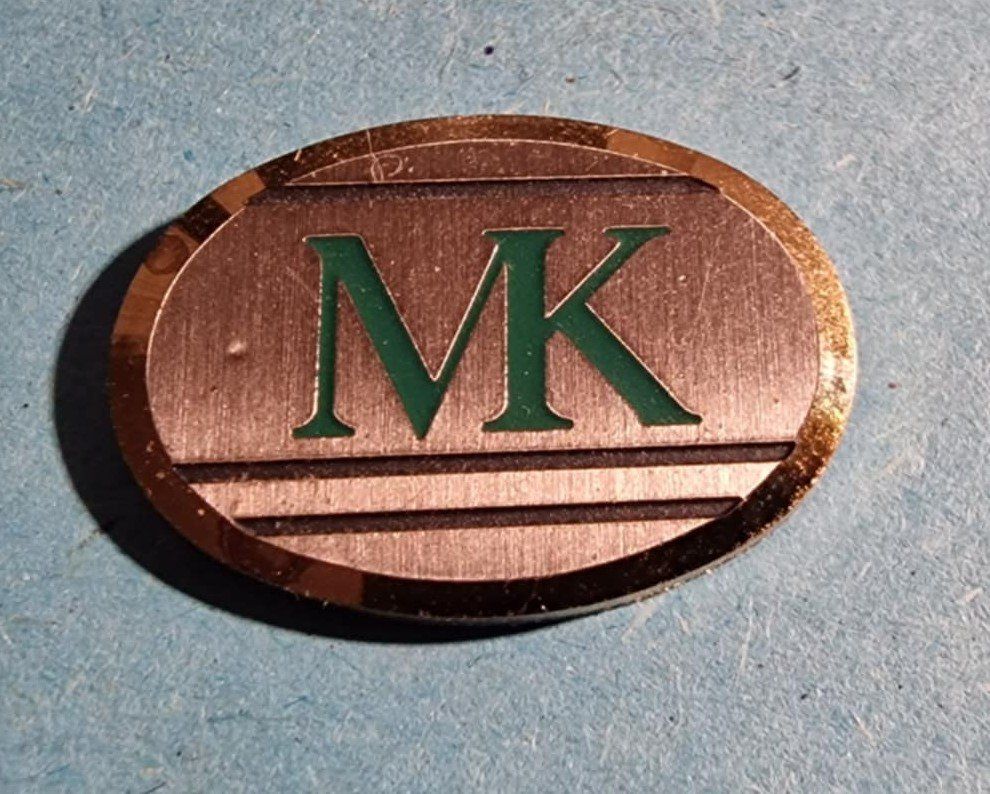 Plaketten & Abzeichen: Pin MK – Gebraucht aus Härkingen von specialshapes