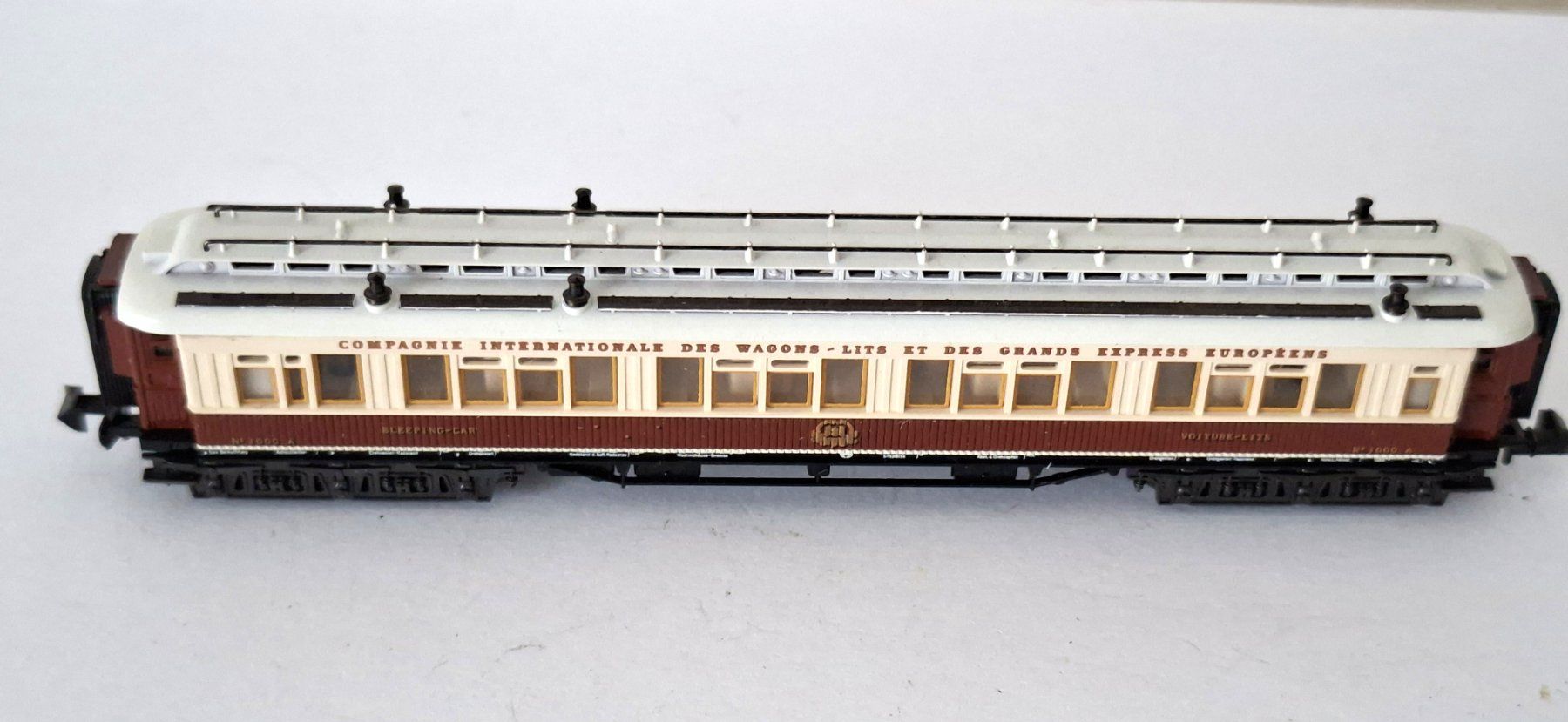 Trix Modellini di ferrovie: Minitrix Compagnie Internationale Wagons-Lits – Difettoso da Biberist venduto da Ntrains 1