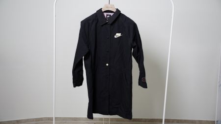 Nike Sportswear Mantel schwarz Textil pink Jacke