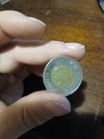 Pièce de 2 dollars Canada 2011, très bon état!