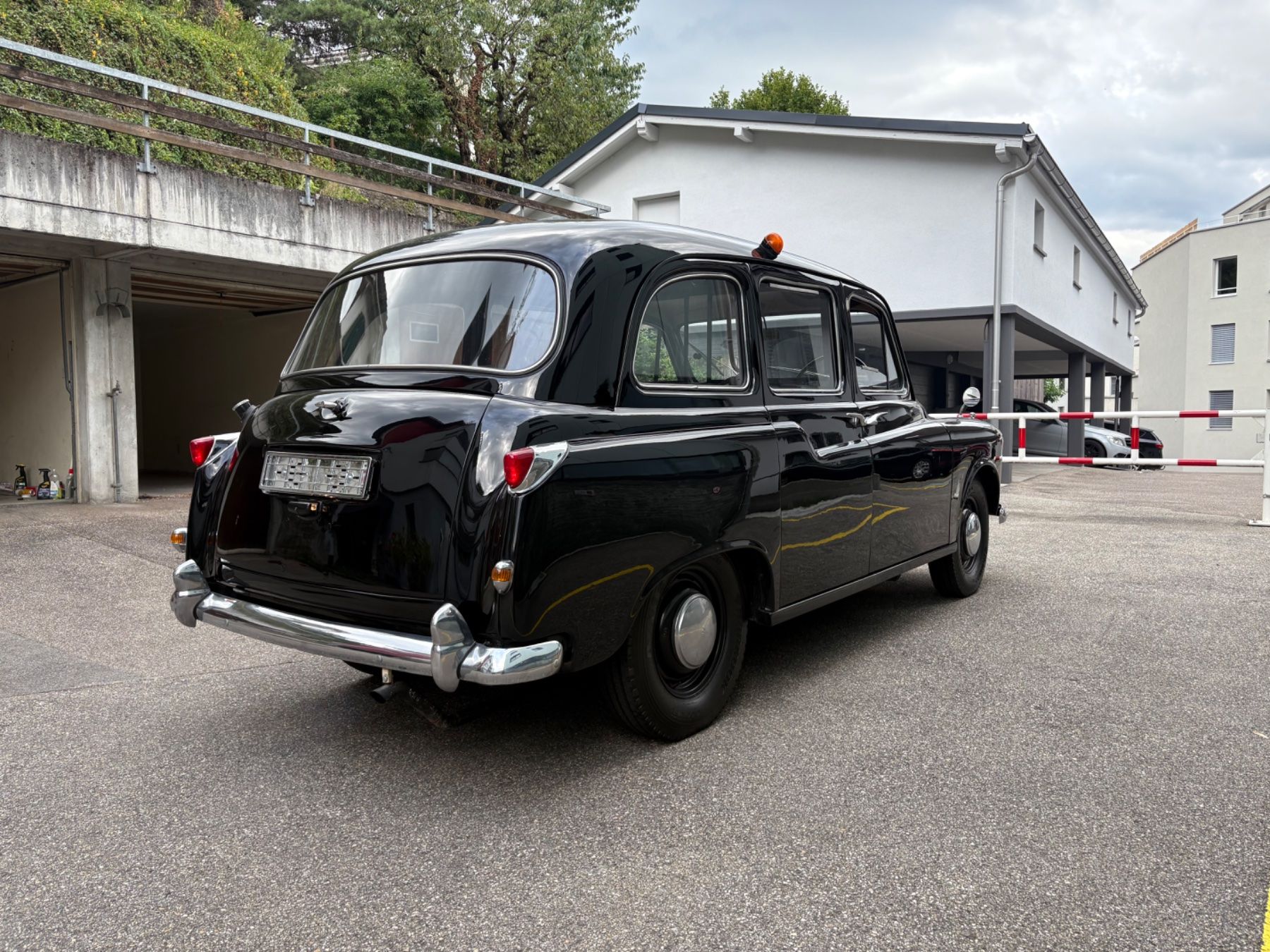 Austin Autos: Original London Taxi FX4 – Gebraucht aus Wolhusen von SilvanK. 3