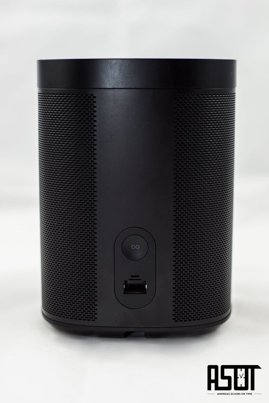 Tutti i DVDs: SONOS ONE Schwarz – Nuovo (secondo la descrizione) da Neuhausen am Rheinfall venduto da .A.sh. 2