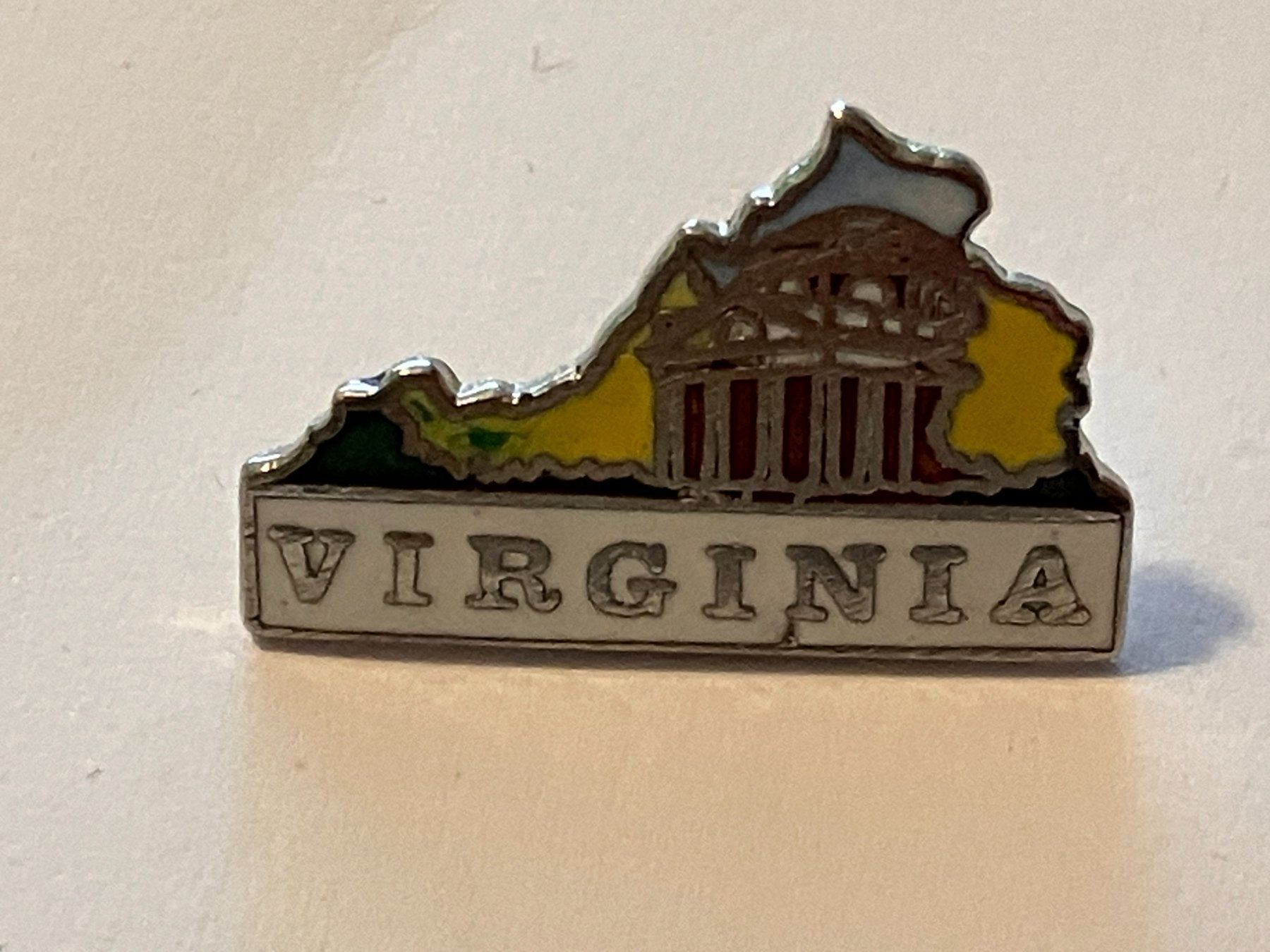 Placchette & Badge: 1 Pin Virginia – Usato da Basel venduto da djwwpp