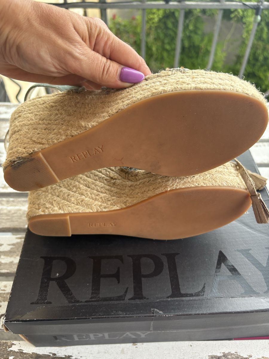 Replay Scarpe da donna: Replay Keilsandalen, Gr. 39 – Usato da Bern venduto da Princesse_Stephanie 1
