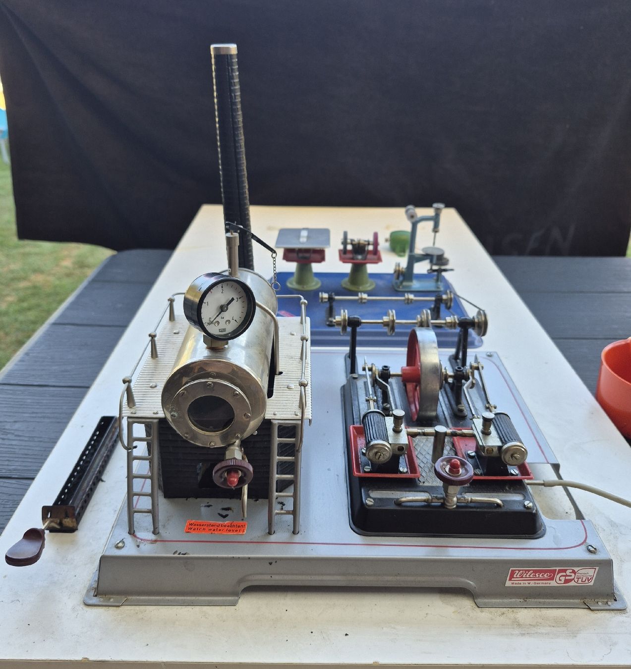 Wilesco Kits de montage: Wilesco Dampfmaschine D22 – D'occasion à Bichelsee par guy_y7n7
