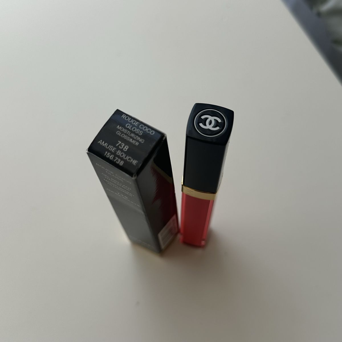 Chanel Make-up: Chanel Rouge Coco Gloss NEU – Nuovo e nell'imballaggio originale da Givisiez venduto da dor_xb9k 1