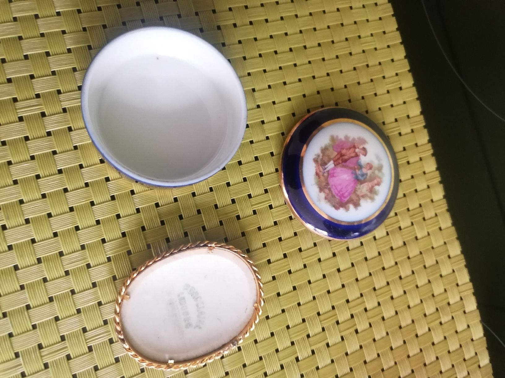 Tutte le decorazioni: Porzellan Dose Limoges – Usato da Biberist venduto da troedlerheinz 1