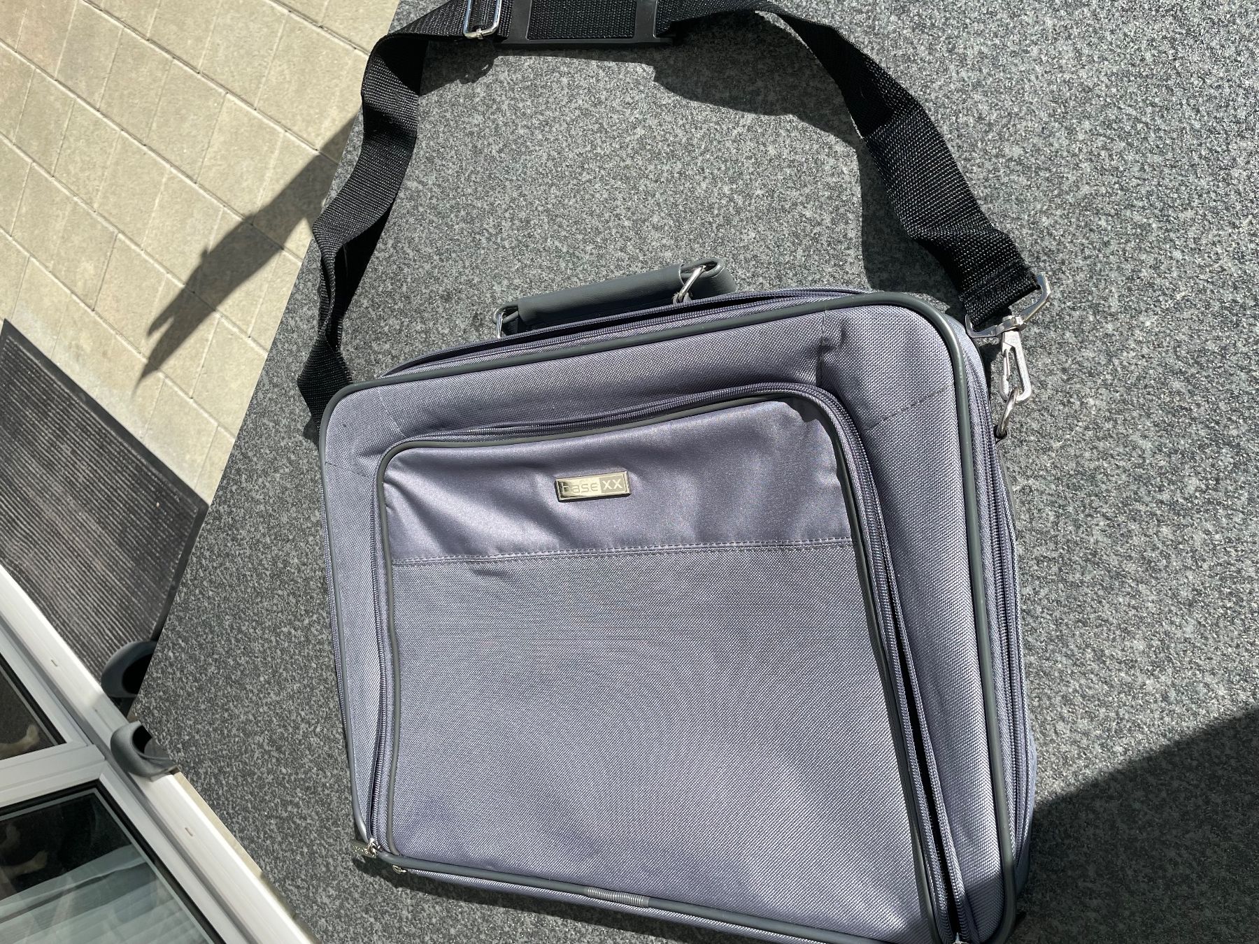 Valigie & Borse: Tasche - Laptop Tasche – Nuovo (secondo la descrizione) da Killwangen venduto da Roki67 3
