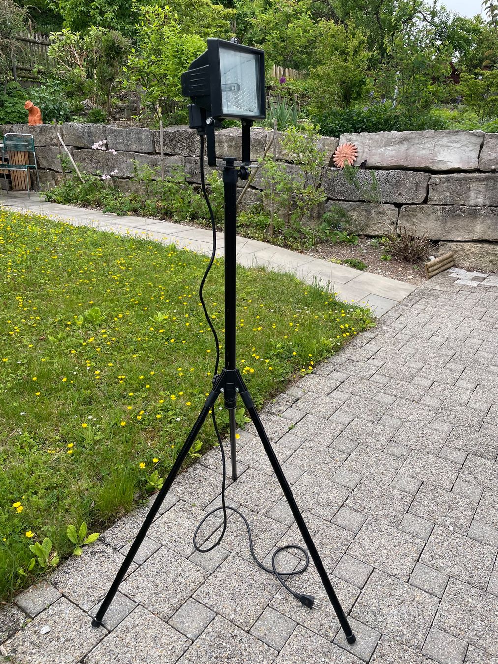 Lampade: Halogen-Baulampe/Scheinwerfer auf Stativ +Ersatzhalogenstäbe – Usato da Winterthur venduto da moschtli20 1