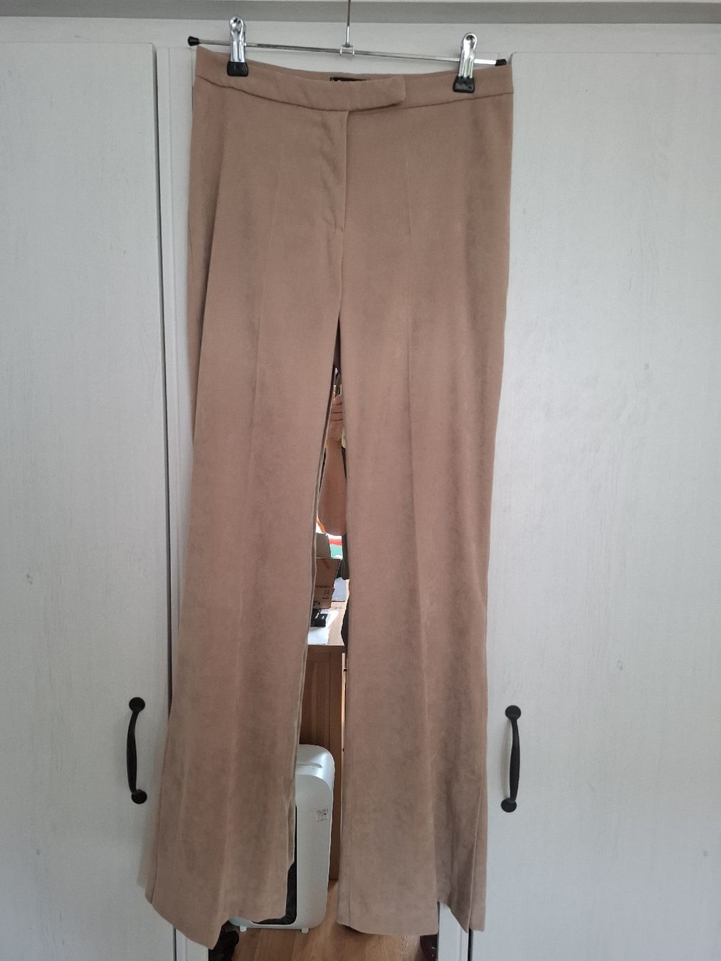 Pantaloni: Pantalon Sinéquanone – Nuovo (secondo la descrizione) da La Tour-de-Peilz venduto da Marin_nette