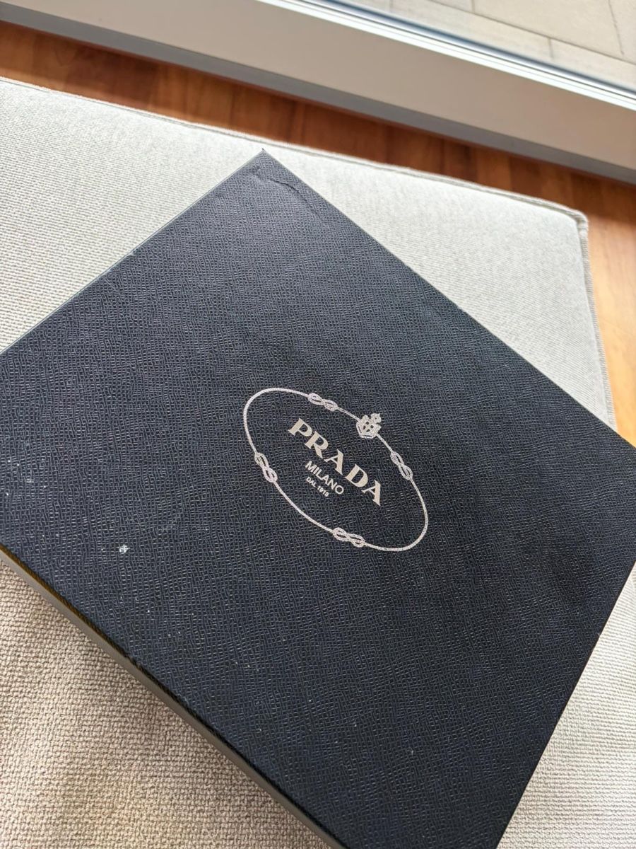 Prada Damenschuhe: Prada Schuhe - neuwertig – Neu (gemäss Beschreibung) aus st. gallen von everythingyouwishfor 3