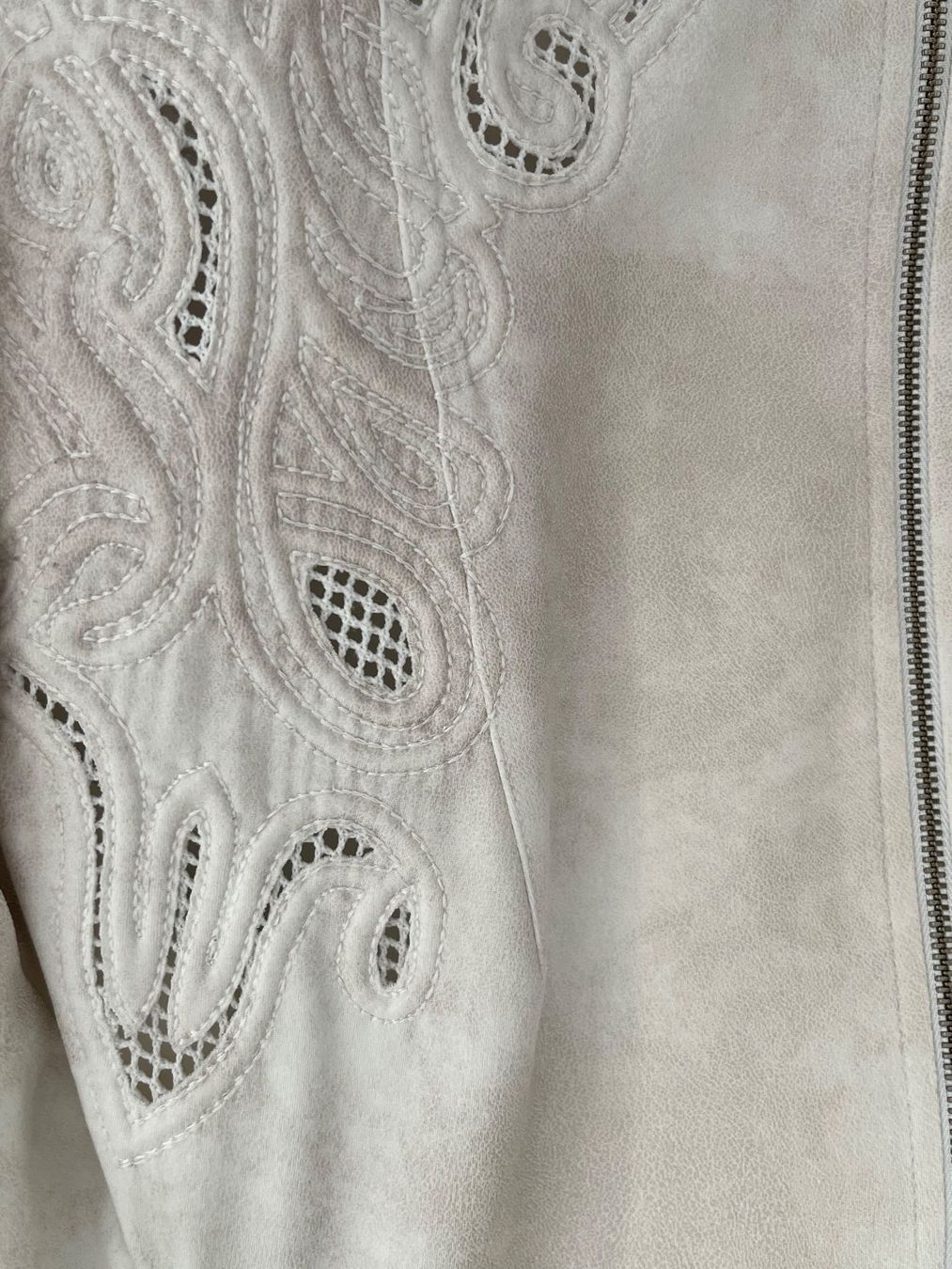 Giacche: veste Eva Kayan – Usato da Delémont venduto da Kiki75 2