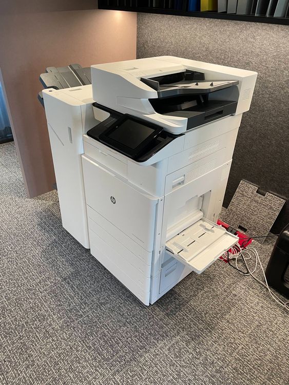 HP Drucker > HP MFP E77830z Plus inkl. Finisher Kaufen auf Ricardo