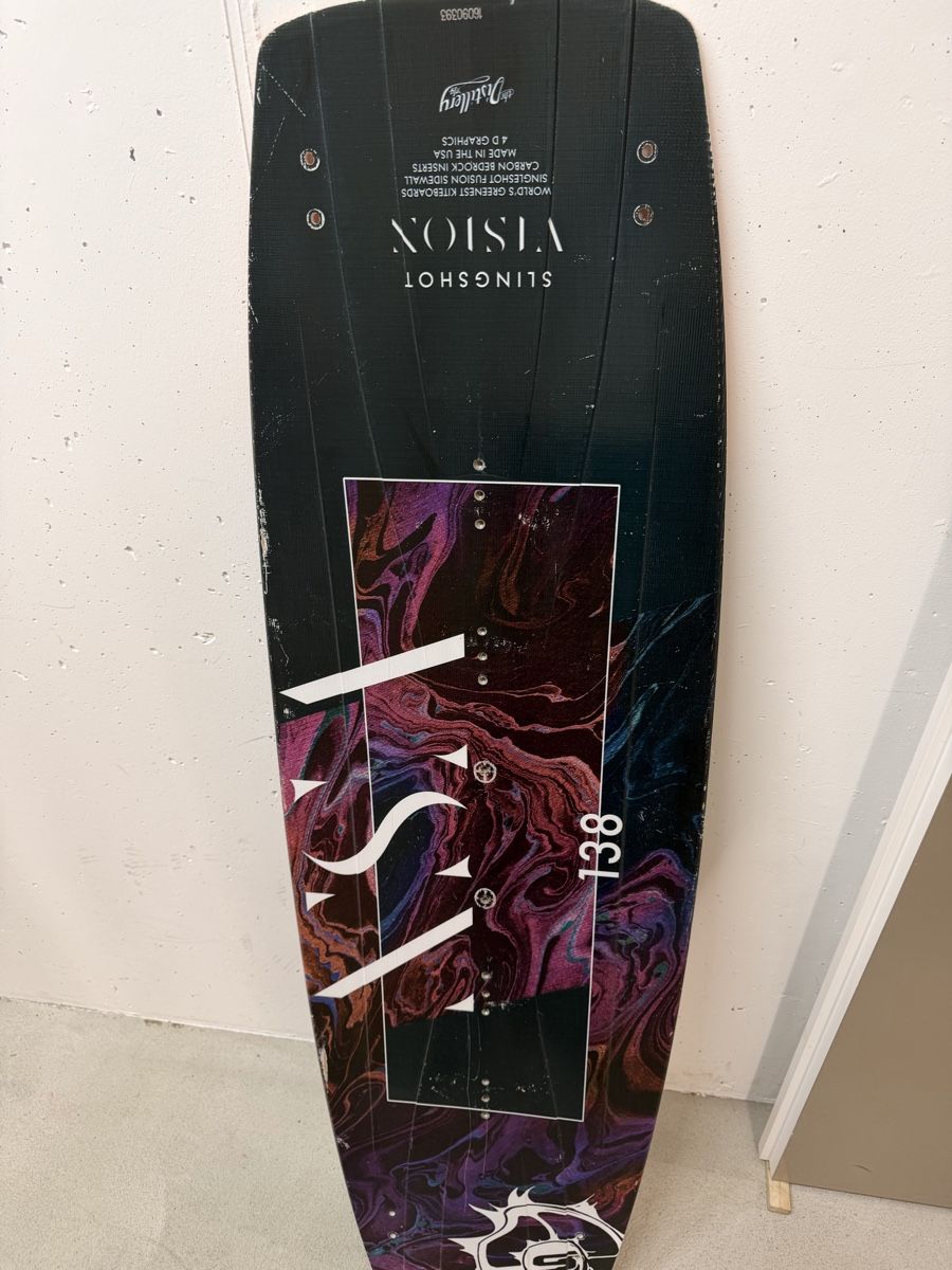 Tavole da surf e di nuoto: Slingshot Vision Kiteboard 138cm – Usato da Genève venduto da jnz_c2z6