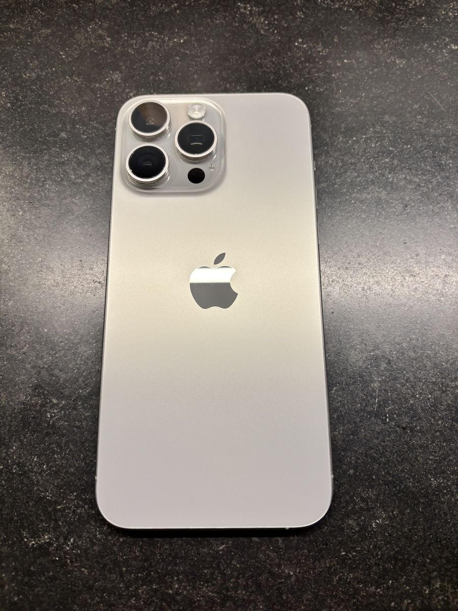 Apple Portables: iPhone 15 Pro Max 256GB Titan – D'occasion à Chur par noggerlover 3