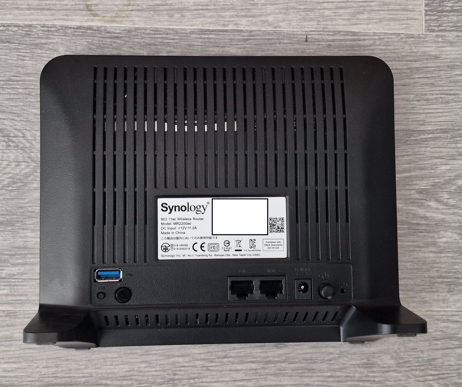 Synology Modem & Router: Synology RT6600ax Router + 6x MR2200ac Mesh Acces – Usato da Wetzikon ZH venduto da xellent79 5