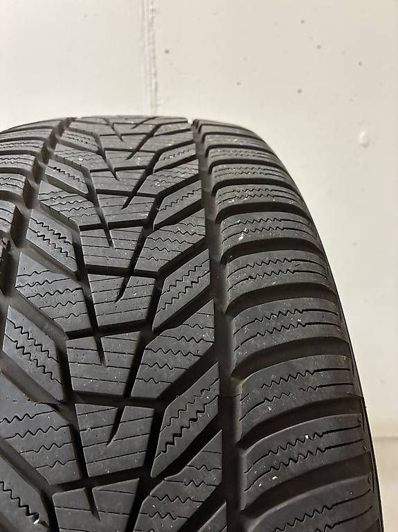 Altro in Scrittura & Disegno: Winterreifen Hankook 225 40 19 – Usato da Neuenhof venduto da Gt5.Performance_ 3