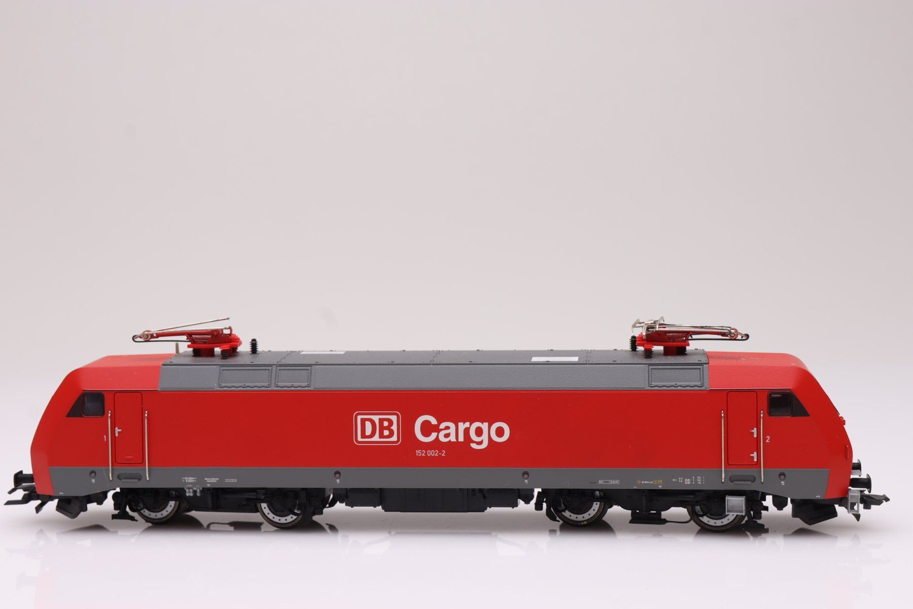 Trix Modelleisenbahnen: Trix 22558 DB Cargo BR 152 E-Lok DC, H0 – Gebraucht aus Ried (Muotathal) von Modellbahn.swiss 1