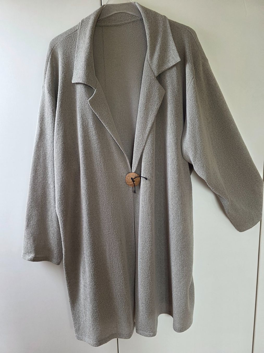 Giacche: Strickjacke Mantel ca. Gr. 50-54 Angebot wird nicht erneuert – Usato da Riehen venduto da robs2026 1