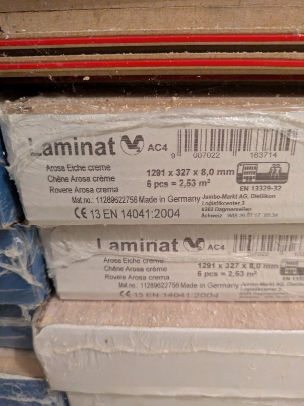 Revêtements de sol: Laminat – Neuf avec emballage d'origine à Altdorf UR par ZieClan