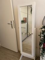 Schmuckschrank mit Spiegel
