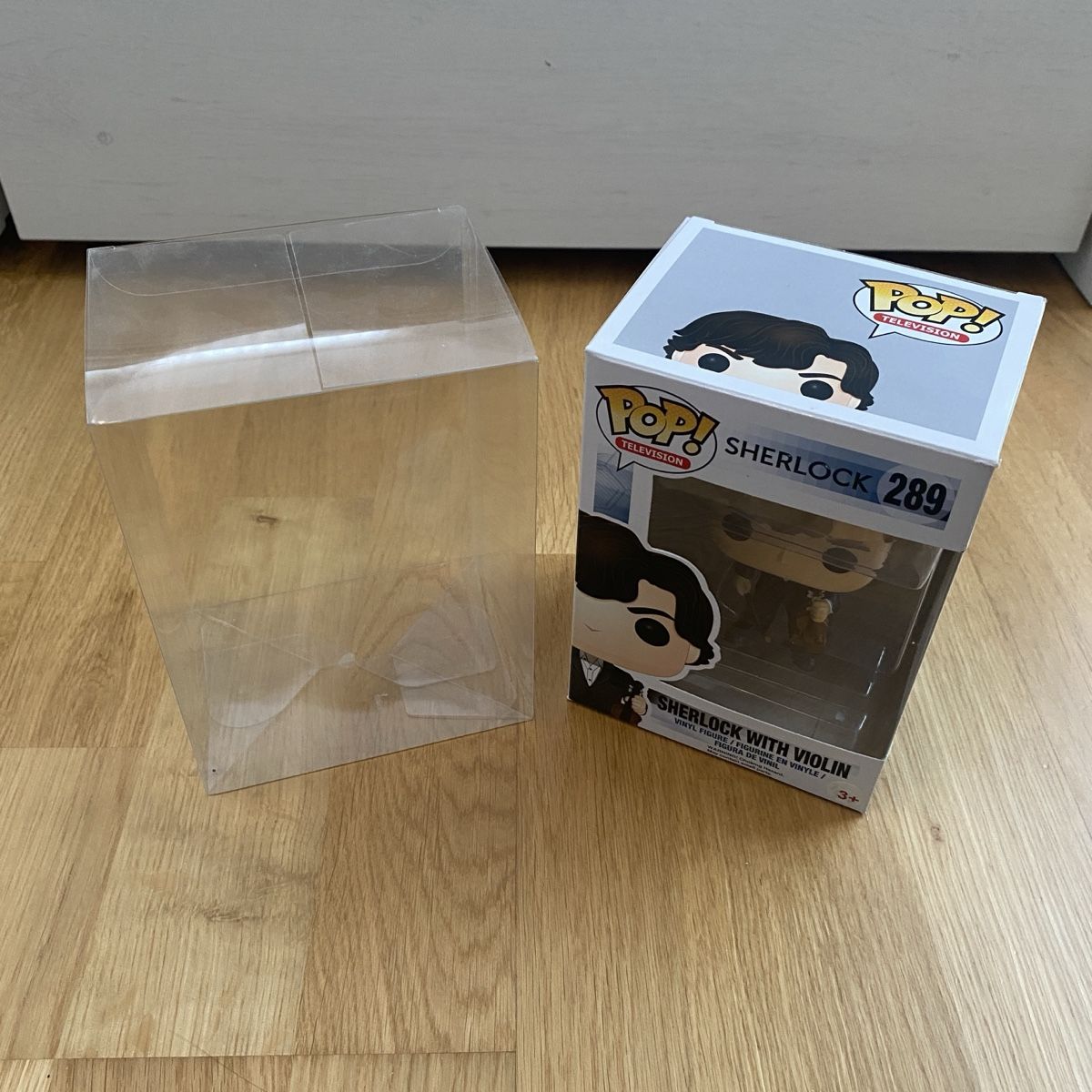 Funko Statuette: Funko Pop! Sherlock with violin (289) – Nuovo (secondo la descrizione) da Dotzigen venduto da MichelleW00 3